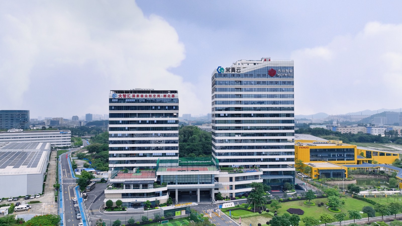 1720072812241 365英国上市公司大厦(晴天)